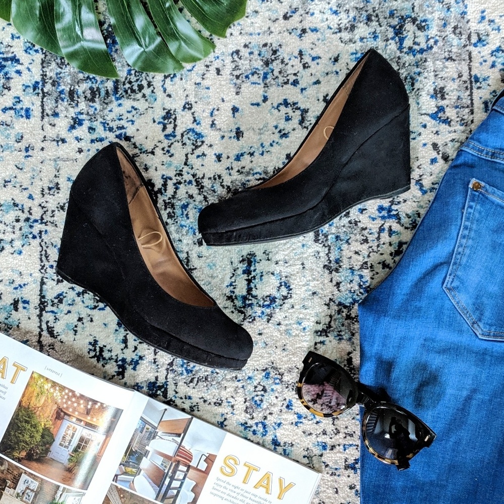 ! SOLD ! 🖤 Black Wedges 🖤
